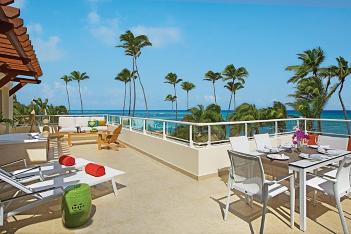 منتجع وسبا بريثليس بونتا كانا - للبالغين فقط المظهر الخارجي الصورة Rooftop at the Hard Rock Hotel & Casino Punta Cana