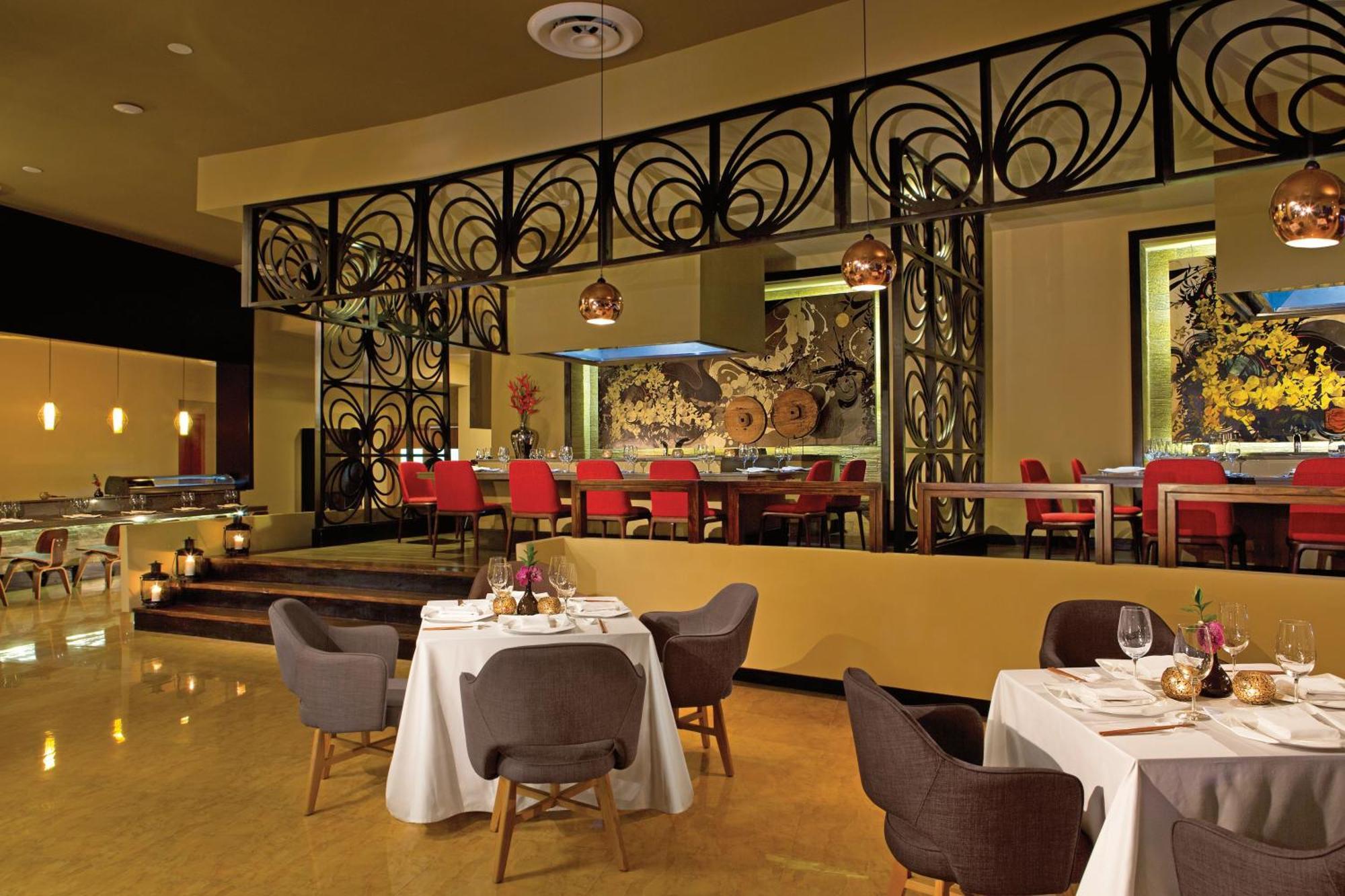 منتجع وسبا بريثليس بونتا كانا - للبالغين فقط المظهر الخارجي الصورة The restaurant at the hotel